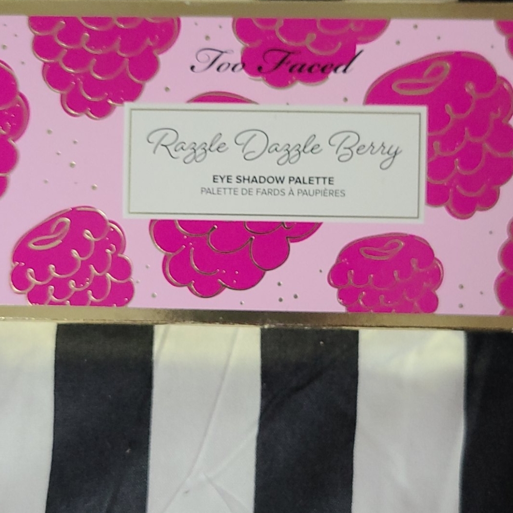 Eyeshadow palette